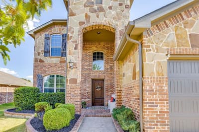 352 Pin Cushion Trail, Burleson TX 76028