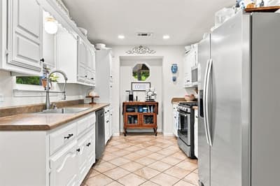 14212 Wagner Drive, Woodway TX 76712 - Photo 5