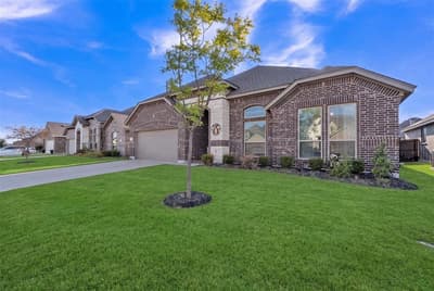 113 Independence Drive, Joshua TX 76058 - Photo 2