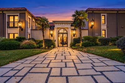 5934 Sandhurst Lane # 208, Dallas TX 75206