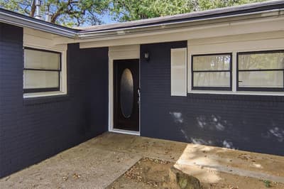 1704 Robin Road, Pantego TX 76013 - Photo 4