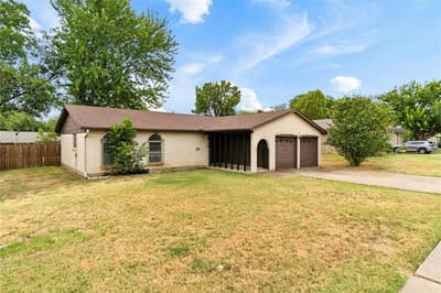 1710 Carla Avenue, Arlington TX 76014 - Photo 2