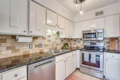 901 Roaring Springs Road, Fort Worth TX 76114 - Photo 5