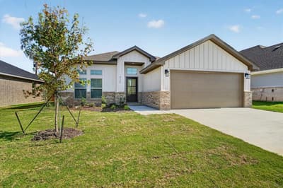425 Rose Avenue, Cleburne TX 76033