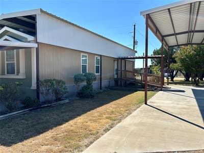 166 Holiday Rambler Drive, Whitney TX 76692 - Photo 5