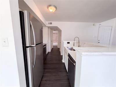 2311 Balsam Drive # H210, Arlington TX 76006 - Photo 4