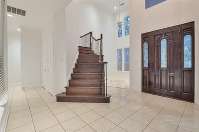 8925 Hunters Glen Trail, Fort Worth TX 76120 - Photo 3