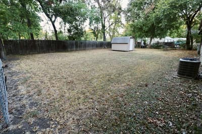 308 Honey Grove St, Roxton TX 75477 - Photo 2