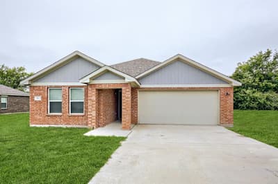 2912 Emma Lane, Mabank TX 75147