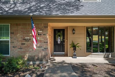 10026 Forest View Drive, Woodway TX 76712 - Photo 2