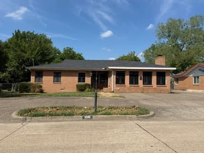 1016 Usher Street, Benbrook TX 76126