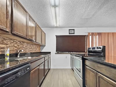 705 Priscilla, DeSoto TX 75115 - Photo 2