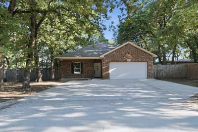 1837 Jennifer Court, Pelican Bay TX 76020