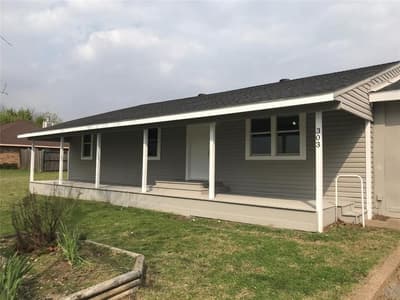 303 Raymond Street, Farmersville TX 75442