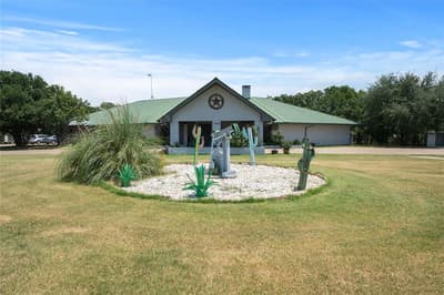 1629 Blair Drive, Cleburne TX 76031