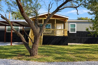 309 Lark Meadow Drive, Runaway Bay TX 76426 - Photo 5