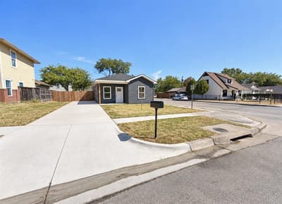 1137 Stella Street, Fort Worth TX 76104 - Photo 2