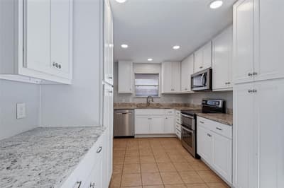 2218 Royal Oaks Drive, Irving TX 75060 - Photo 5