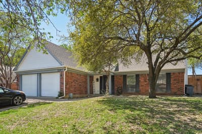 2307 Harrington Court, Euless TX 76039 - Photo 2
