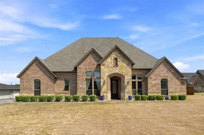 1810 Indian Ridge, Oak Leaf TX 75154