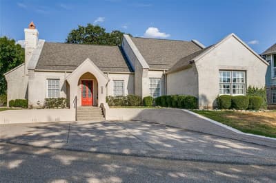 1208 Kelpie Court, Fort Worth TX 76111 - Photo 2