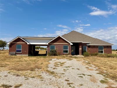 315 County Road 365, Gainesville TX 76240
