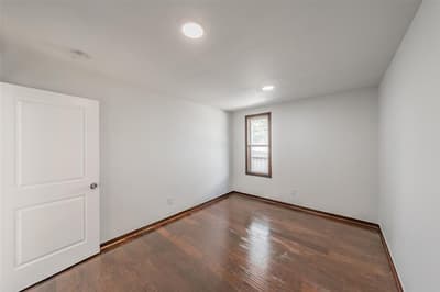 1603 Whitaker Avenue, Dallas TX 75216 - Photo 2