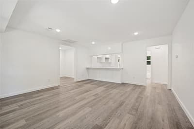 2661 Hudspeth Avenue, Dallas TX 75216 - Photo 3