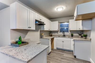 2801 Wren Avenue, Fort Worth TX 76133