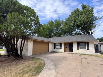1610 Kingston Drive, Grand Prairie TX 75051