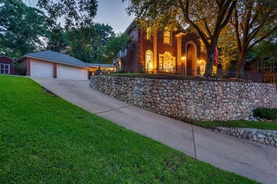 3145 Joyce Court, Grapevine TX 76051 - Photo 3