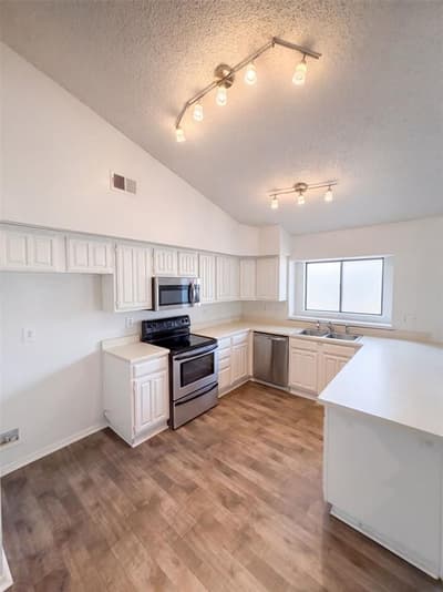 4636 Archer Drive, The Colony TX 75056 - Photo 3