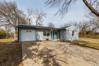 3831 Black Oak Drive, Dallas TX 75241 - Photo 2