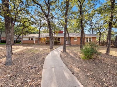 1725 Danciger Drive, Fort Worth TX 76112