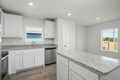 4906 Fillmore Drive, Greenville TX 75401 - Photo 2