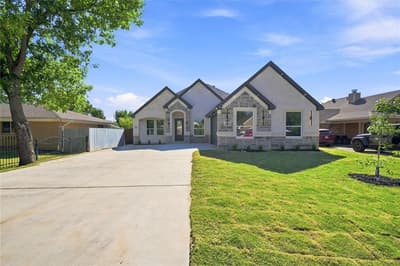 1606 Avenue C, Grand Prairie TX 75051
