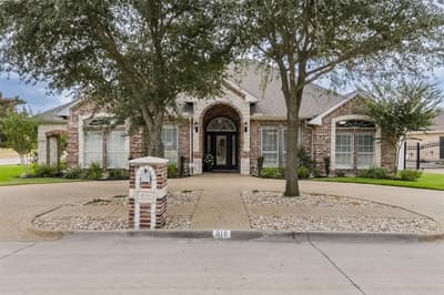 818 Amherst Drive, Waxahachie TX 75165