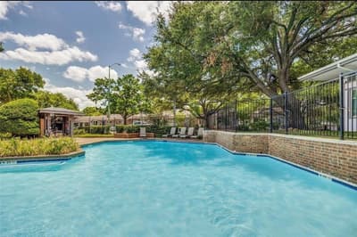 13853 Leinsper Green Street, Dallas TX 75240 - Photo 4