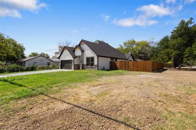 502 S 14th St, Corsicana TX 75110 - Photo 2