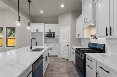 502 S 14th St, Corsicana TX 75110 - Photo 5