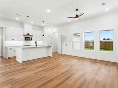 148 Joel Street, Springtown TX 76082 - Photo 4