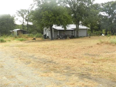 588 Salt Creek Road, Springtown TX 76082 - Photo 4
