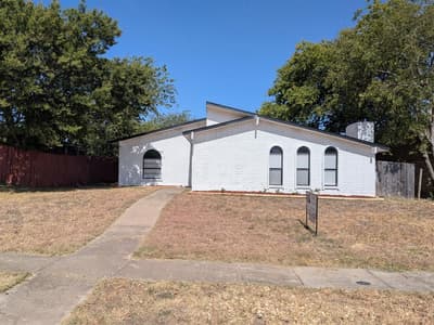 9015 High Plain Lane, Dallas TX 75249 - Photo 4