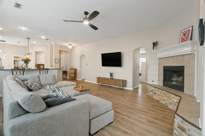 1037 Honeysuckle, Grapevine TX 76051 - Photo 5