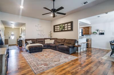 4000 NE 4th Street, Mineral Wells TX 76067 - Photo 3