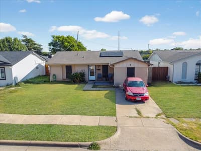 705 Parker Circle, Garland TX 75040 - Photo 2