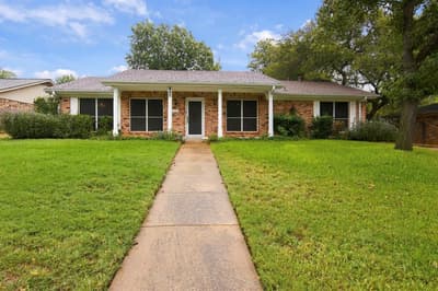 408 Englewood Lane, Hurst TX 76053