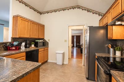 203 Knight Lane, Waco TX 76705 - Photo 5