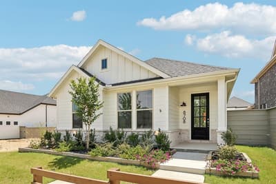8721 Lacey Oak Drive, Justin TX 76247 - Photo 5
