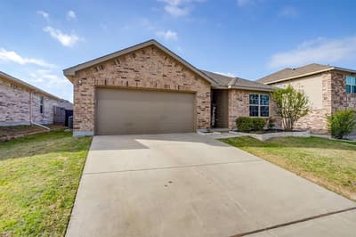 3033 Whitetail Chase Drive, Fort Worth TX 76108 - Photo 2